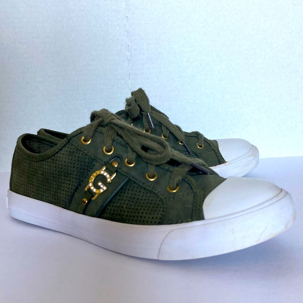 G by Guess forest green sneakers with gold detailing women’s size 8